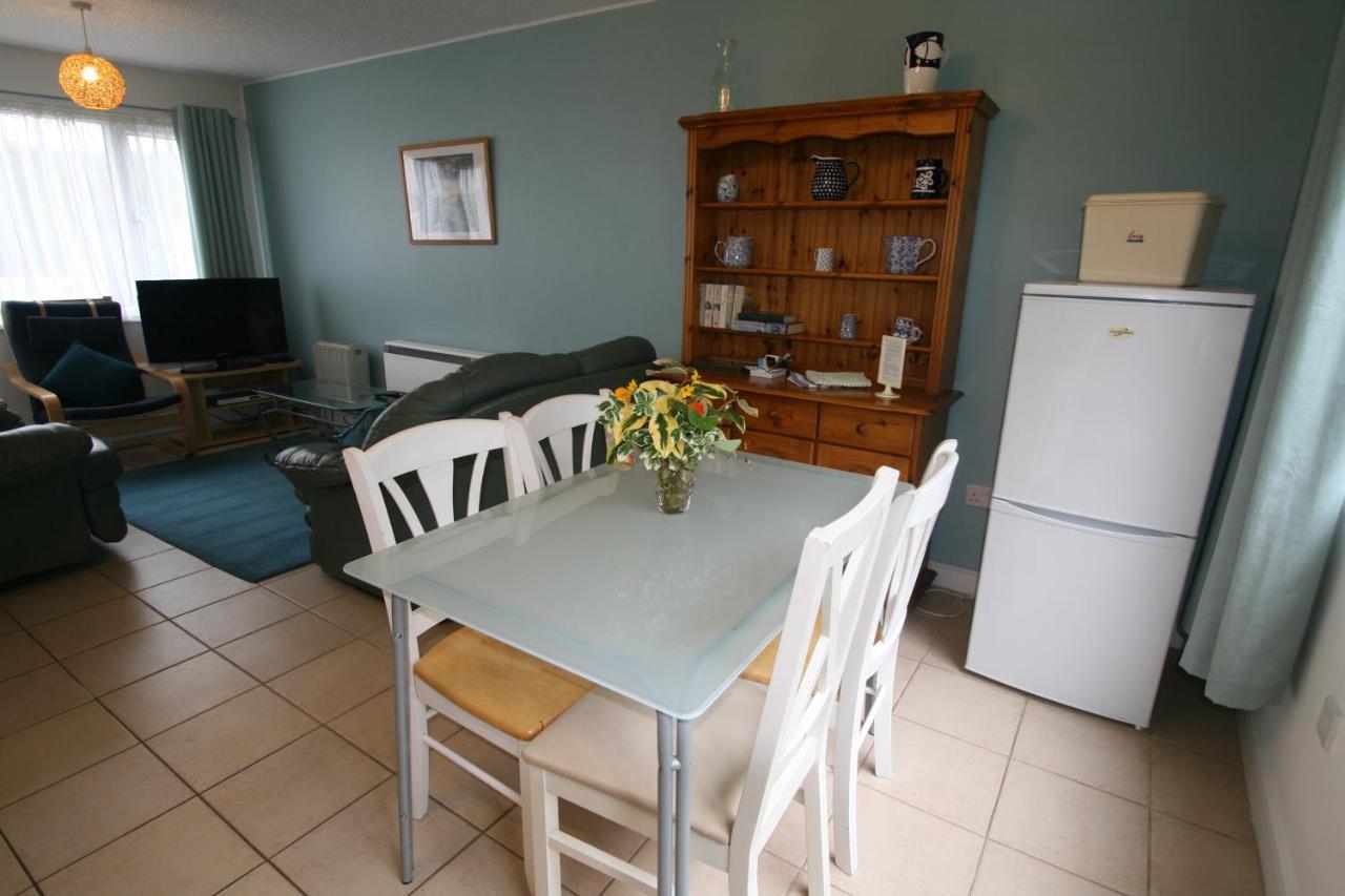 Freshwater Bay Holiday Cottages Pembroke Buitenkant foto