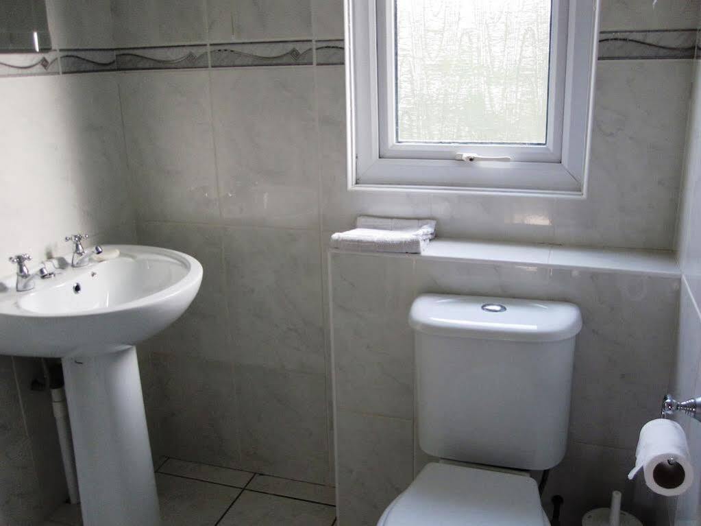 Freshwater Bay Holiday Cottages Pembroke Buitenkant foto